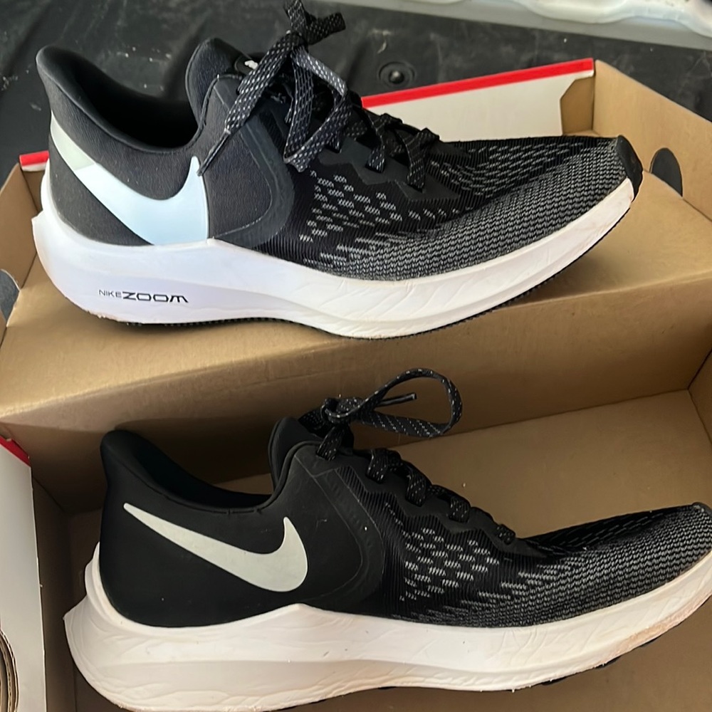 Womens Nike Air Maxx Correlate